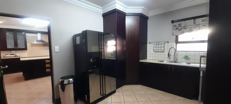 5 Bedroom Property for Sale in Midstream Estate Gauteng