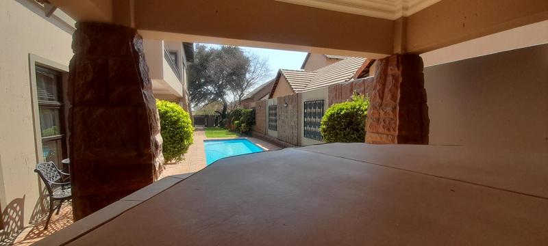 5 Bedroom Property for Sale in Midstream Estate Gauteng