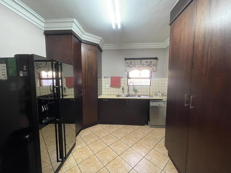 5 Bedroom Property for Sale in Midstream Estate Gauteng