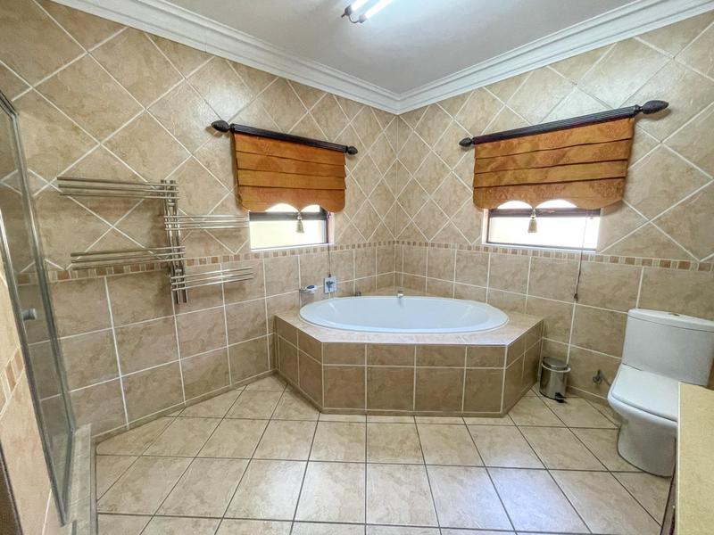 5 Bedroom Property for Sale in Midstream Estate Gauteng