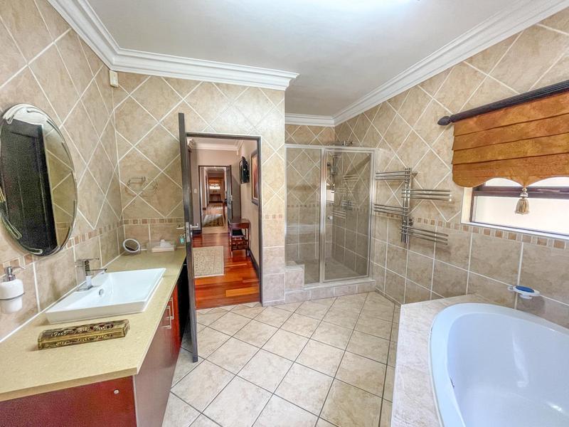 5 Bedroom Property for Sale in Midstream Estate Gauteng