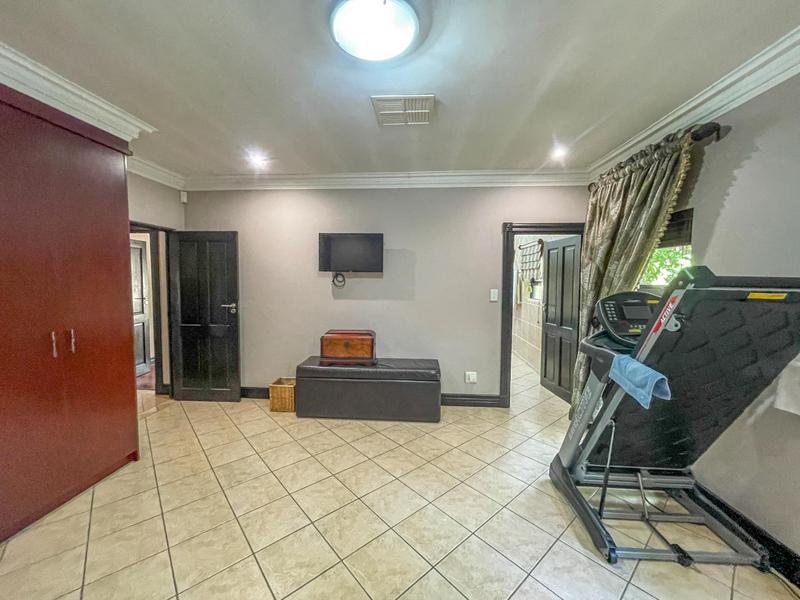 5 Bedroom Property for Sale in Midstream Estate Gauteng