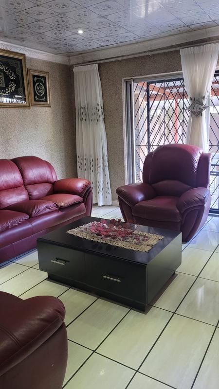 4 Bedroom Property for Sale in Moffat View Gauteng