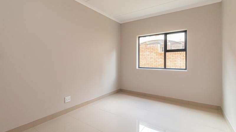 To Let 3 Bedroom Property for Rent in Christoburg Gauteng