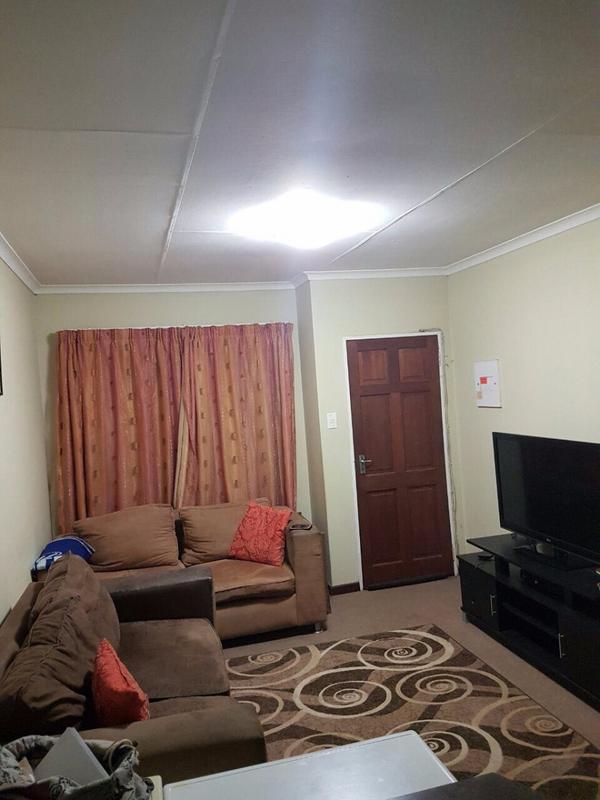 To Let 2 Bedroom Property for Rent in Wierda Park Gauteng