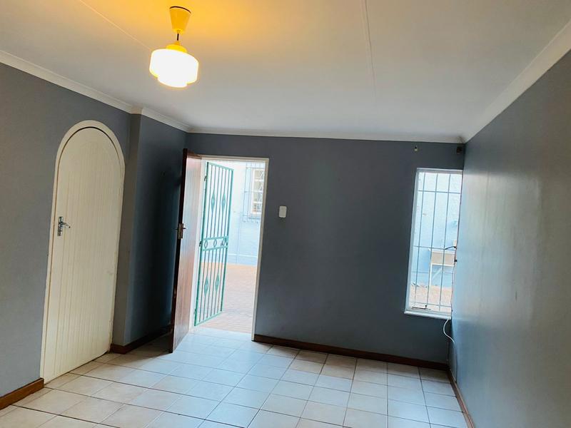 To Let 2 Bedroom Property for Rent in Kensington Gauteng