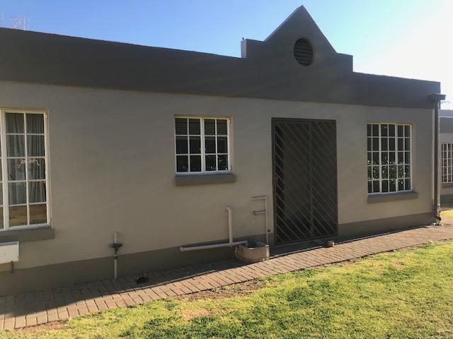 To Let 2 Bedroom Property for Rent in Sterrewag Gauteng