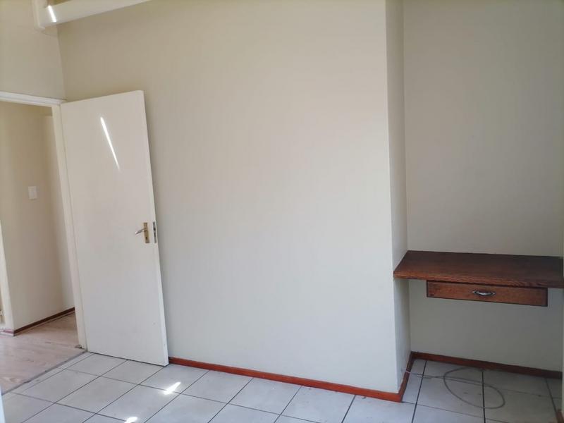 To Let 2 Bedroom Property for Rent in Sterrewag Gauteng