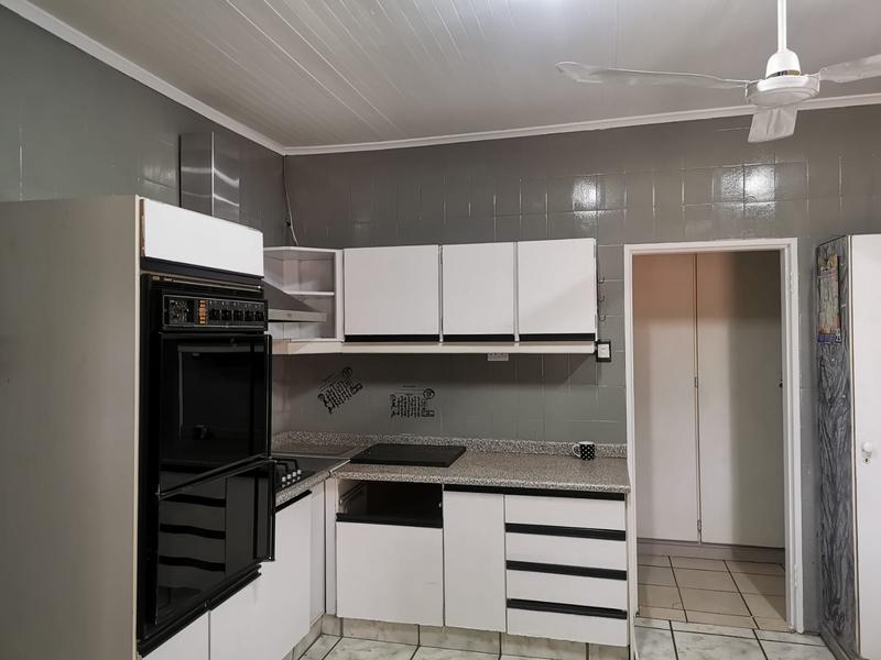 To Let 3 Bedroom Property for Rent in Casseldale Gauteng