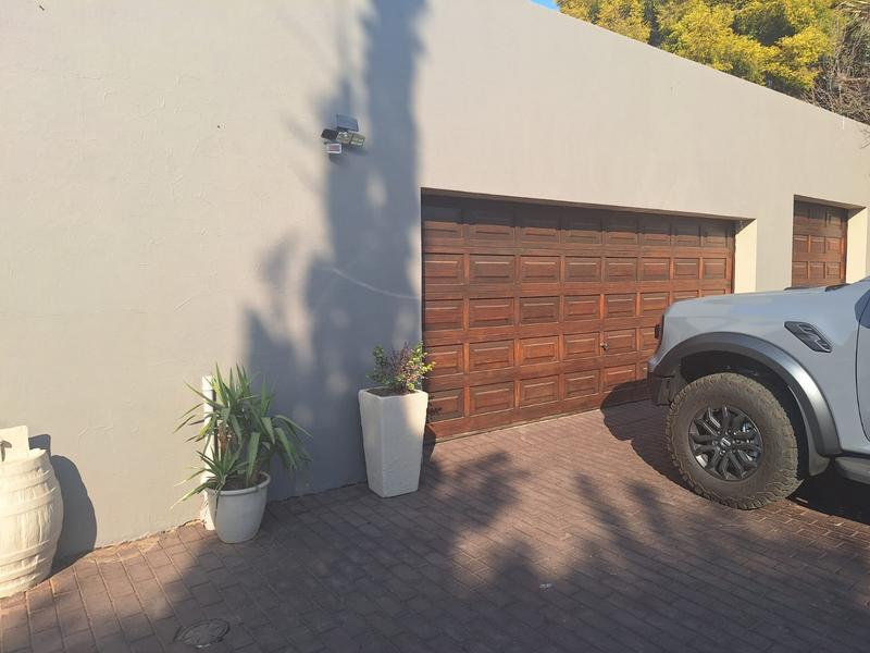 To Let 5 Bedroom Property for Rent in Presidents Dam Gauteng