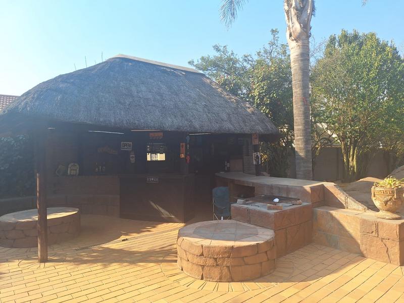 To Let 5 Bedroom Property for Rent in Presidents Dam Gauteng