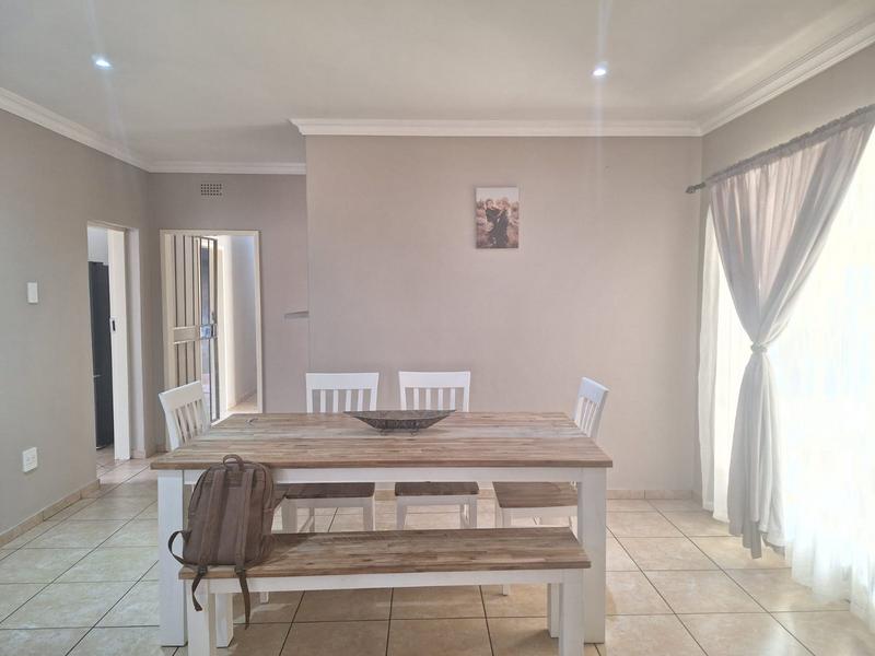 To Let 5 Bedroom Property for Rent in Presidents Dam Gauteng