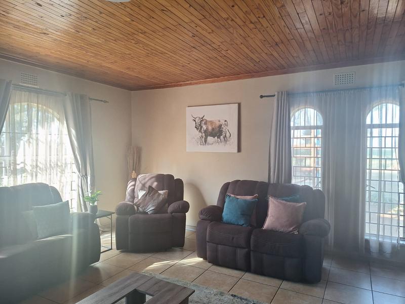 To Let 5 Bedroom Property for Rent in Presidents Dam Gauteng