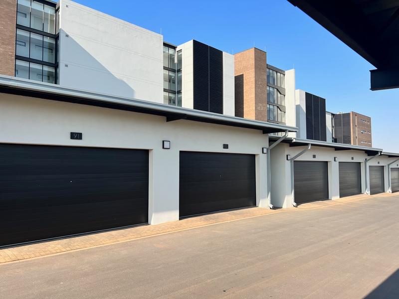 To Let 3 Bedroom Property for Rent in Midfield Estate Gauteng