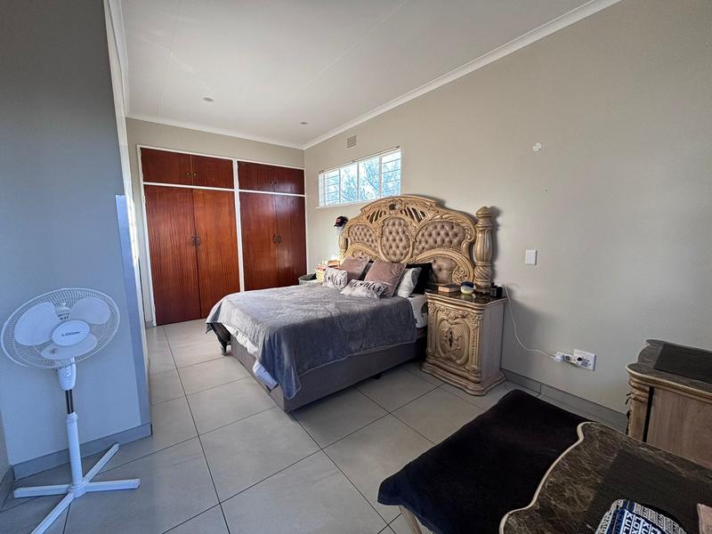 4 Bedroom Property for Sale in Florida Park Gauteng