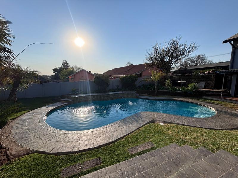 4 Bedroom Property for Sale in Florida Park Gauteng