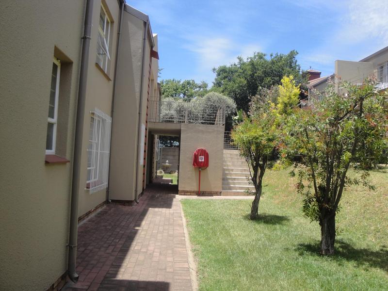 2 Bedroom Property for Sale in Bedford Gardens Gauteng