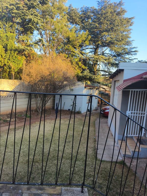 To Let 8 Bedroom Property for Rent in Auckland Park Gauteng