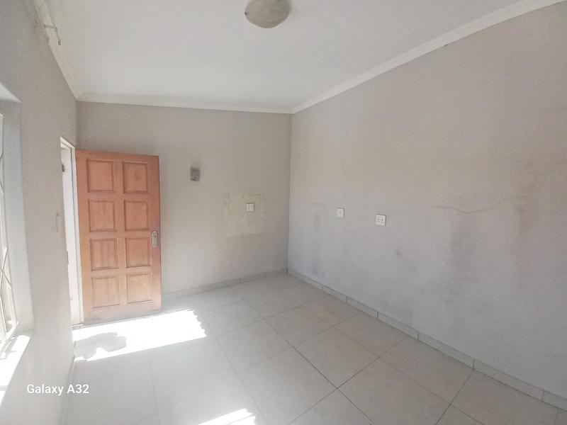 18 Bedroom Property for Sale in Ivory Park Gauteng