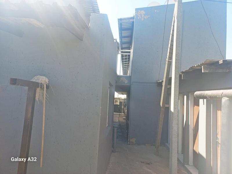 18 Bedroom Property for Sale in Ivory Park Gauteng