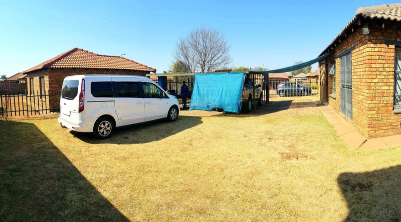 3 Bedroom Property for Sale in Karenpark Gauteng