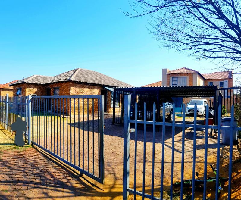 3 Bedroom Property for Sale in Karenpark Gauteng