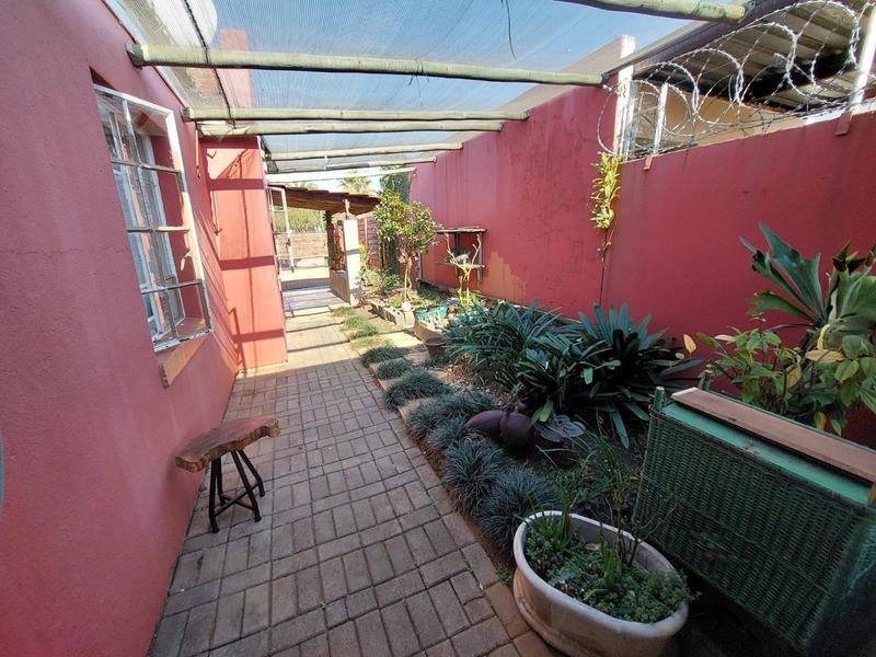 3 Bedroom Property for Sale in Elandspoort Gauteng