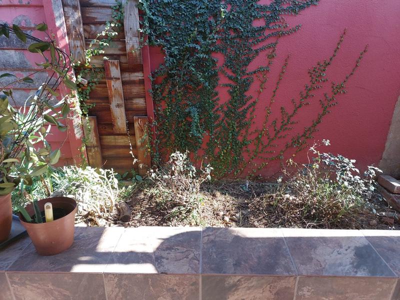 3 Bedroom Property for Sale in Elandspoort Gauteng