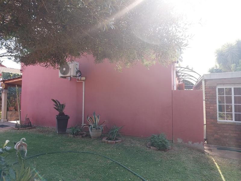 3 Bedroom Property for Sale in Elandspoort Gauteng