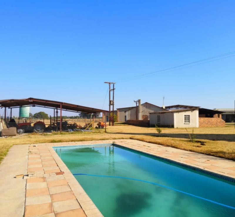 3 Bedroom Property for Sale in Firolaz AH Gauteng