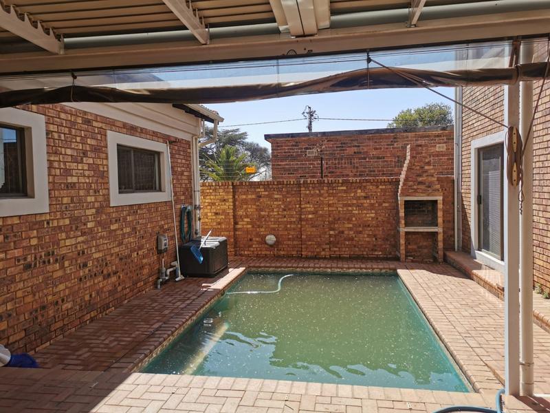 3 Bedroom Property for Sale in Casseldale Gauteng