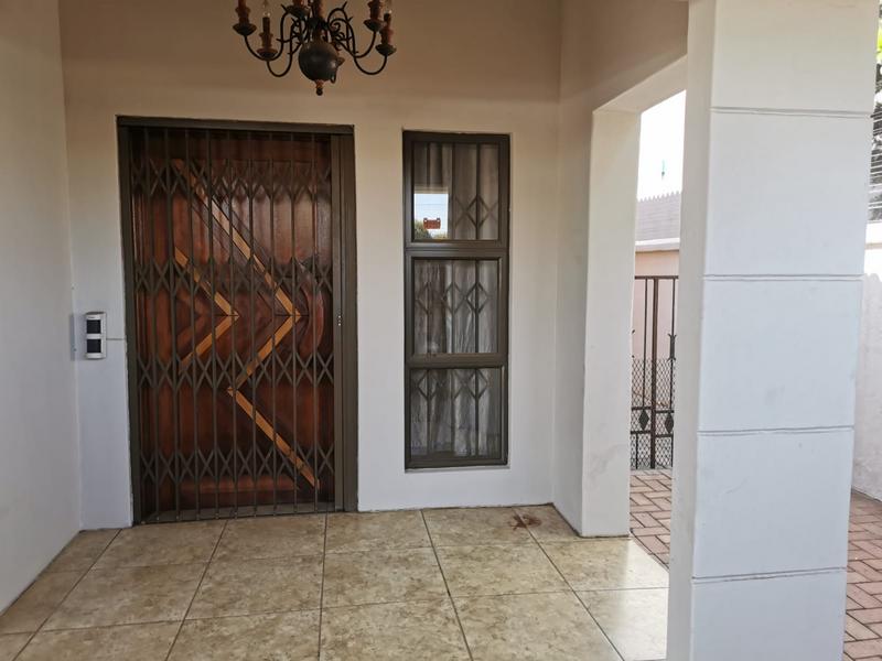 3 Bedroom Property for Sale in Casseldale Gauteng