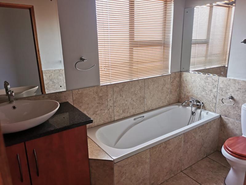 3 Bedroom Property for Sale in Casseldale Gauteng