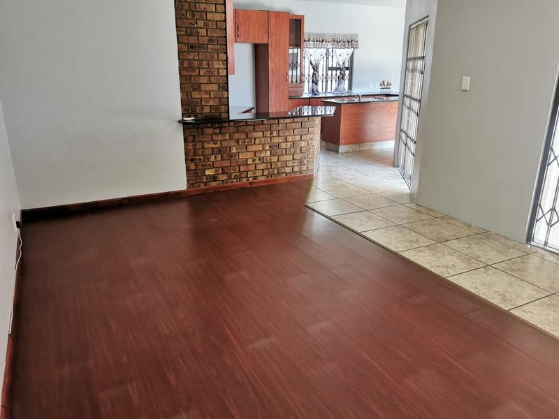 3 Bedroom Property for Sale in Casseldale Gauteng