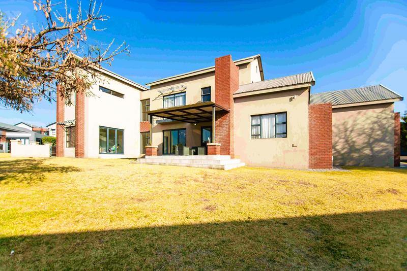 4 Bedroom Property for Sale in Copperleaf Estate Gauteng