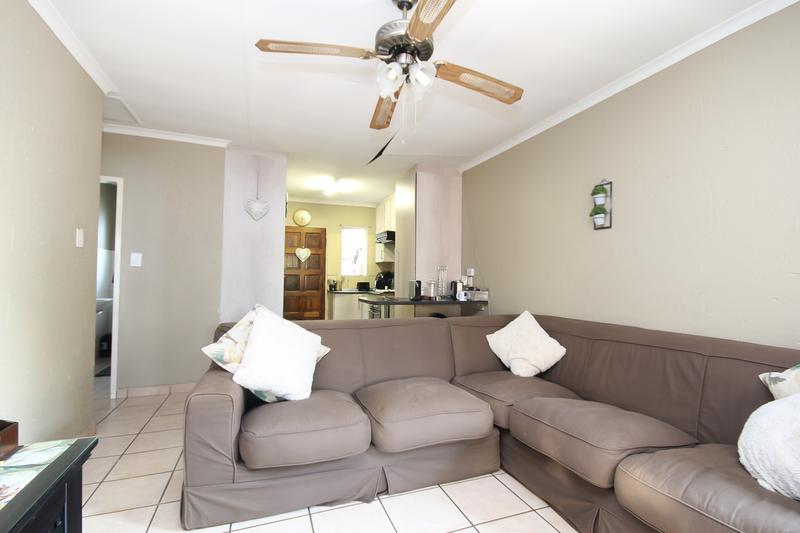 2 Bedroom Property for Sale in Thatchfield Gauteng