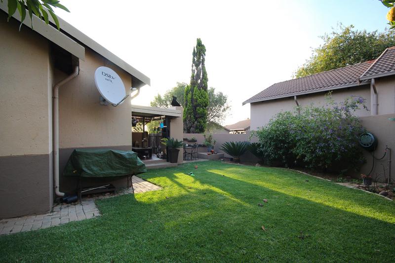 2 Bedroom Property for Sale in Thatchfield Gauteng