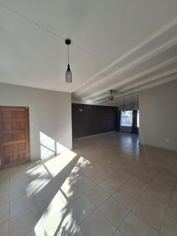 To Let 3 Bedroom Property for Rent in Birchleigh Gauteng