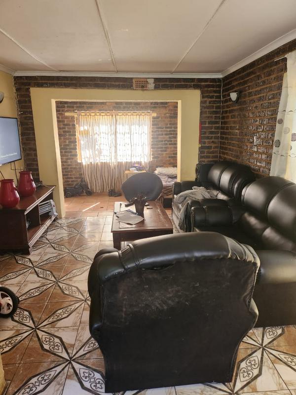 11 Bedroom Property for Sale in Haddon Gauteng