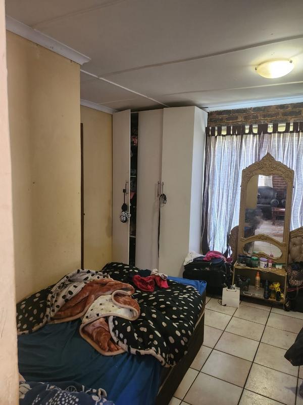 11 Bedroom Property for Sale in Haddon Gauteng