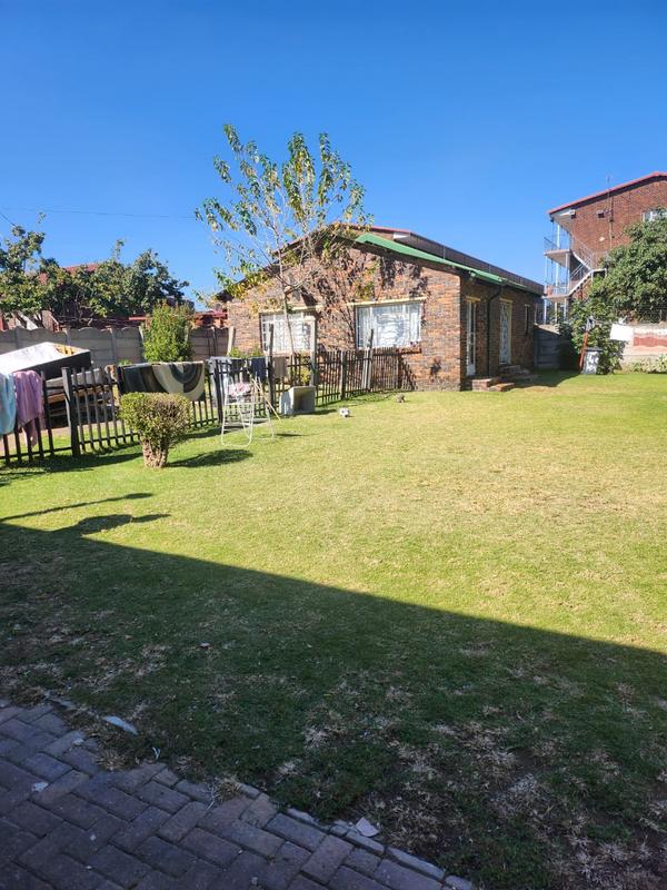 11 Bedroom Property for Sale in Haddon Gauteng