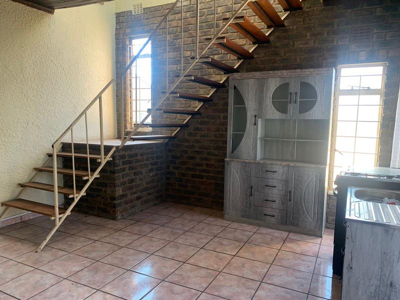 To Let 1 Bedroom Property for Rent in Birchleigh Gauteng