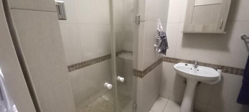 1 Bedroom Property for Sale in Montana Tuine Gauteng