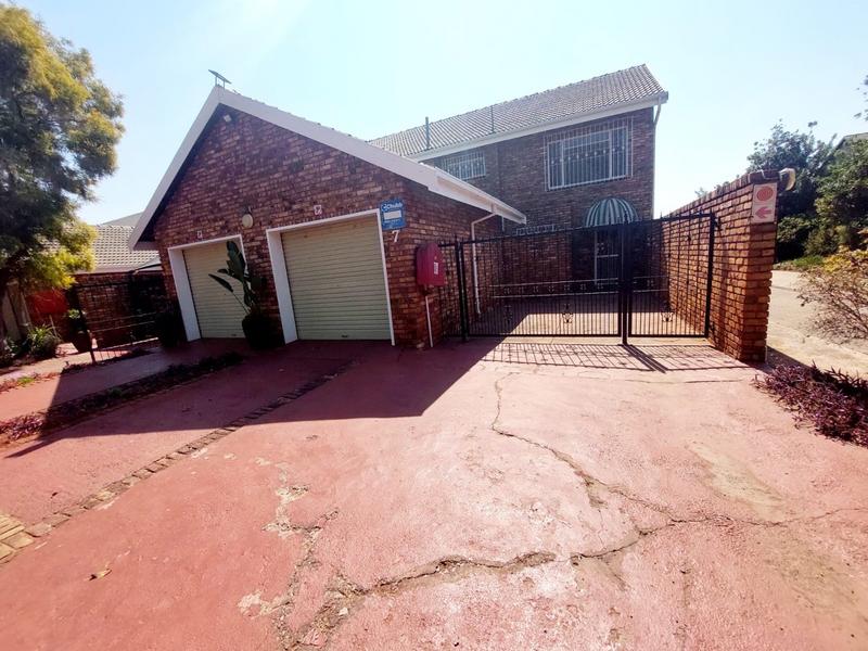 3 Bedroom Property for Sale in Wonderboom Gauteng