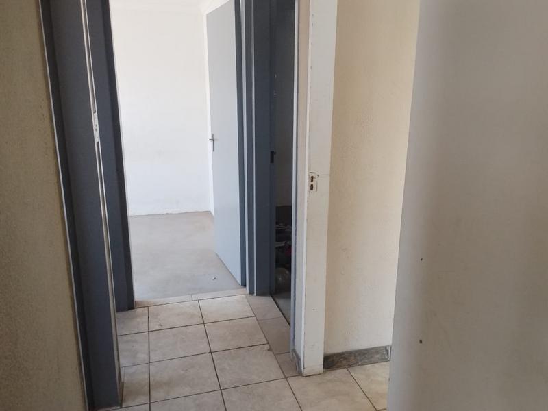 To Let 2 Bedroom Property for Rent in Ebony Park Gauteng