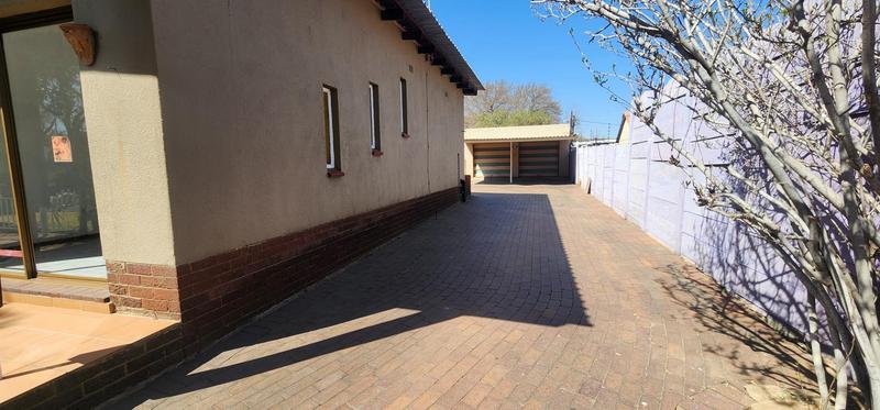 3 Bedroom Property for Sale in Elspark Gauteng