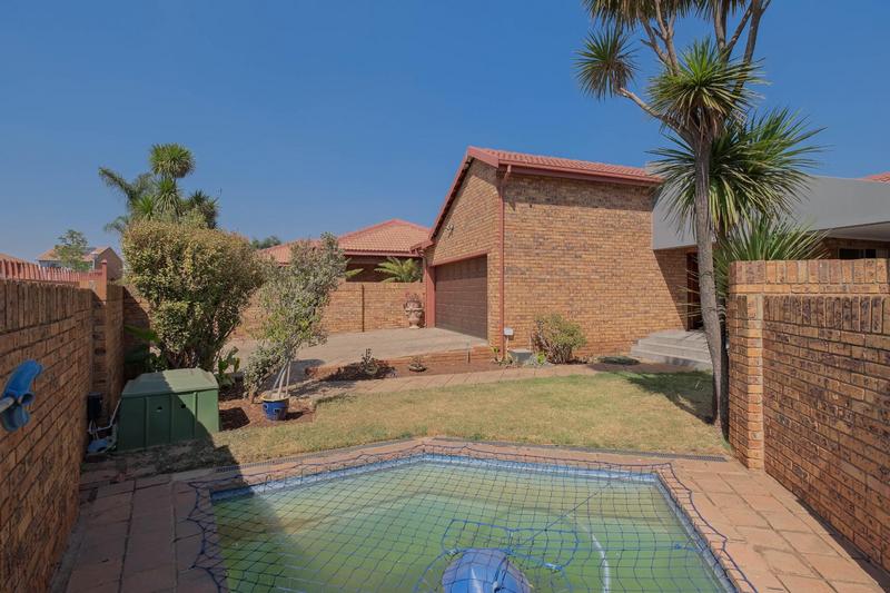 To Let 3 Bedroom Property for Rent in Wierdaglen Estate Gauteng