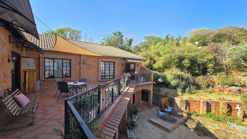 4 Bedroom Property for Sale in Faerie Glen Gauteng