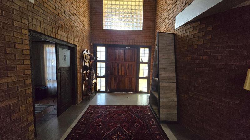 4 Bedroom Property for Sale in Faerie Glen Gauteng