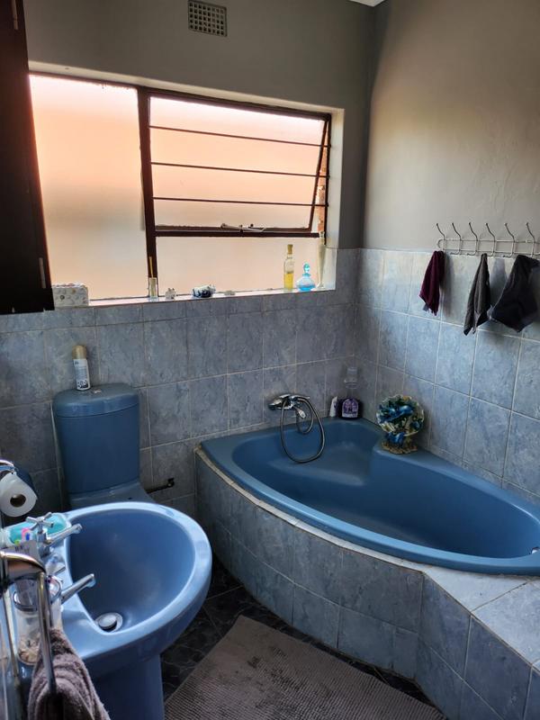 3 Bedroom Property for Sale in Roseacre Gauteng